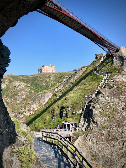 magical places in cornwall - tintagel castle